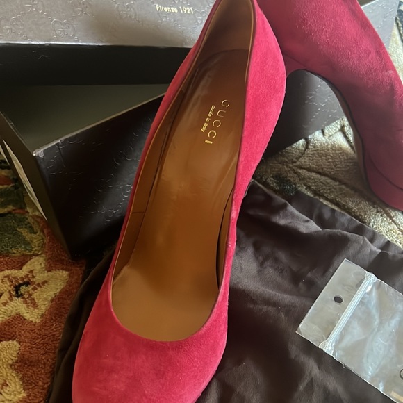 Authentic Gucci Kid Scamosciato Raspberry Red Italy Womens Heels Shoes SZ 38.5 - Picture 2 of 15